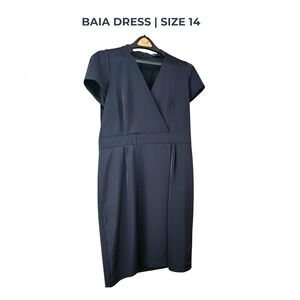 V-Neck LBD | Midi | Made In 🇨🇦| Size 14